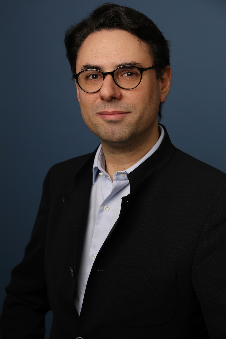 Dr Julien Adam
