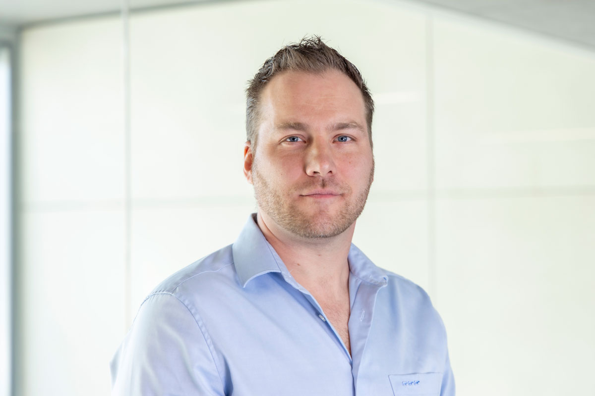 Julien Huguin, Travailleur désigné<br>Direction