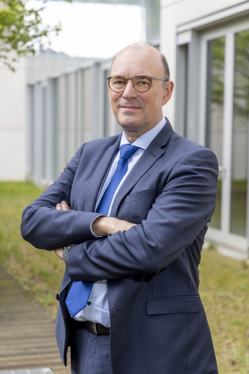 M. Georges Oswald, Délégués du ministère de la Justice